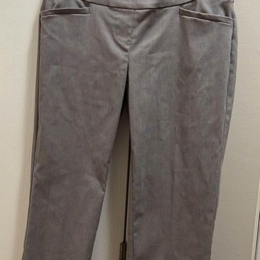New Apt.9 Gray Pants with Tummy Control Straight Leg Mid Rise Size 8P